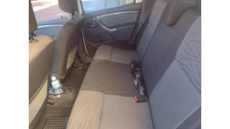 RENAULT - DUSTER - 2013/2014 - Branca - R$ 53.000,00