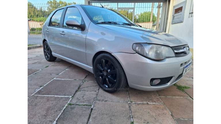 FIAT - PALIO - 2007/2007 - Prata - R$ 27.900,00