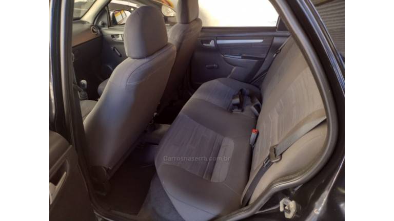 CHEVROLET - PRISMA - 2011/2011 - Preta - R$ 27.900,00