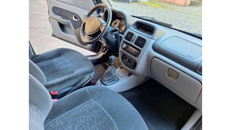 RENAULT - CLIO - 2007/2007 - Azul - R$ 24.900,00