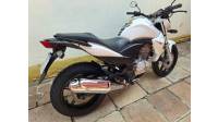 HONDA - CB 300R - 2014/2014 - Branca - R$ 13.900,00