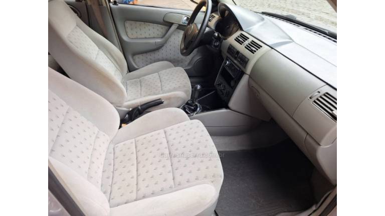VOLKSWAGEN - PARATI - 2001/2001 - Prata - R$ 28.900,00
