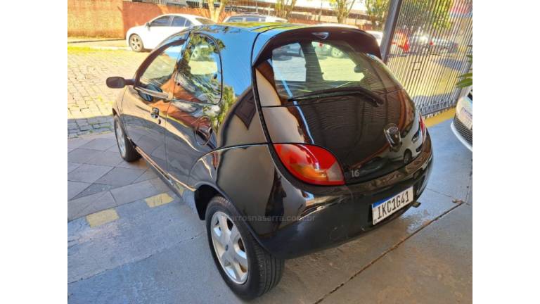 FORD - KA - 2001/2001 - Preta - R$ 21.900,00
