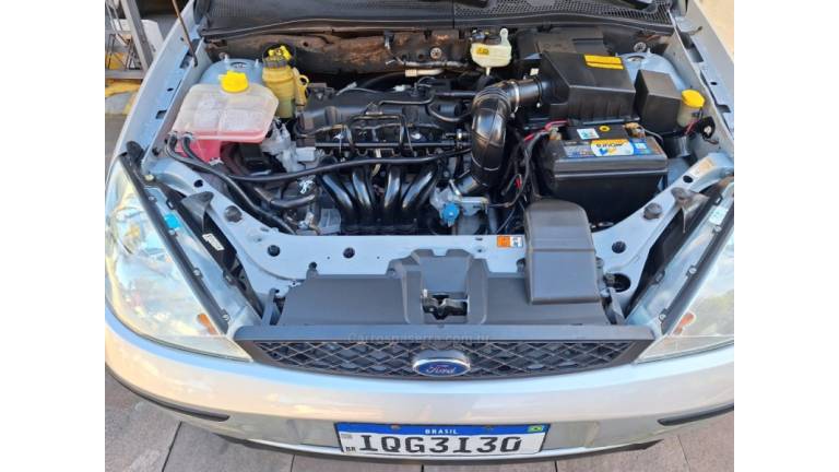FORD - FOCUS - 2009/2009 - Prata - R$ 29.900,00