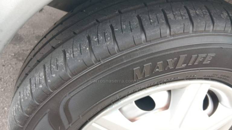 CHEVROLET - CORSA - 2012/2012 - Prata - R$ 28.500,00