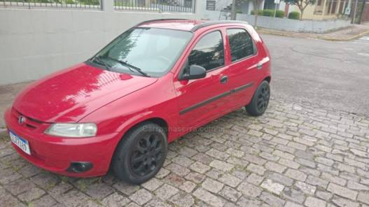 CHEVROLET - CELTA - 2004/2004 - Vermelha - R$ 15.900,00