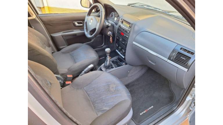 FIAT - PALIO - 2007/2007 - Prata - R$ 27.900,00