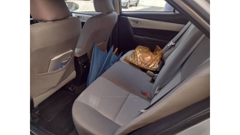 TOYOTA - COROLLA - 2014/2015 - Prata - R$ 78.000,00