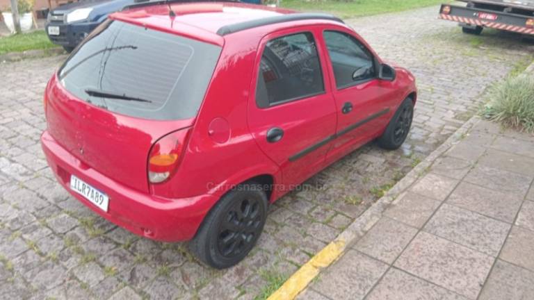 CHEVROLET - CELTA - 2004/2004 - Vermelha - R$ 15.900,00