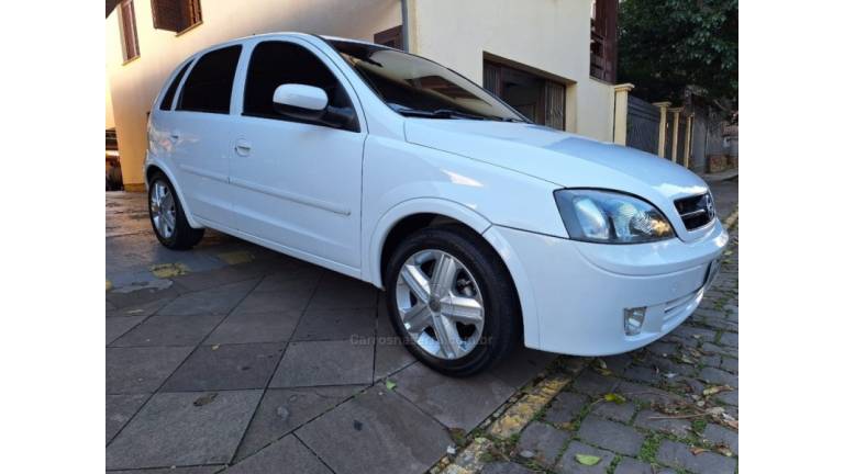 CHEVROLET - CORSA - 2003/2003 - Branca - R$ 21.900,00