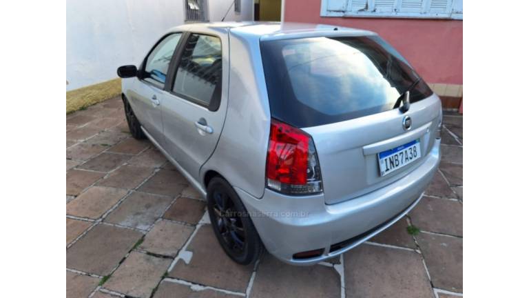 FIAT - PALIO - 2007/2007 - Prata - R$ 27.900,00