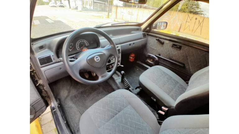FIAT - UNO - 2004/2005 - Preta - R$ 16.500,00