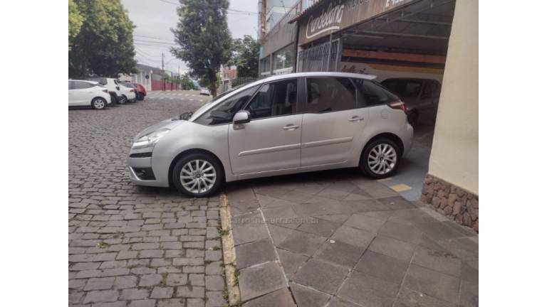 CITROËN - C4 PICASSO - 2011/2011 - Prata - R$ 36.000,00