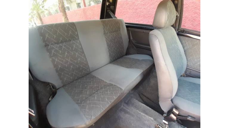 FIAT - UNO - 2004/2005 - Preta - R$ 16.500,00