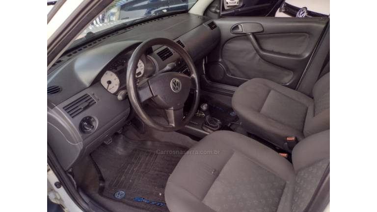 VOLKSWAGEN - GOL - 2004/2004 - Branca - R$ 24.000,00
