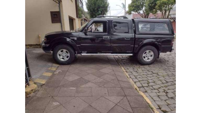 FORD - RANGER - 2006/2007 - Preta - R$ 59.000,00