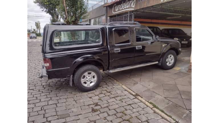 FORD - RANGER - 2006/2007 - Preta - R$ 59.000,00