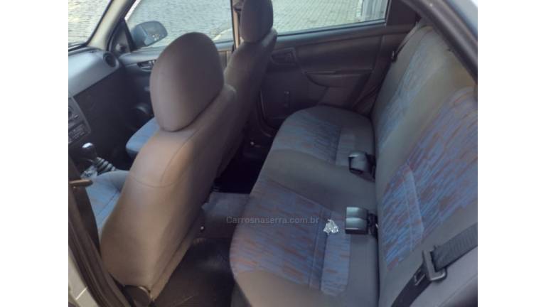 CHEVROLET - CELTA - 2010/2010 - Prata - R$ 28.500,00