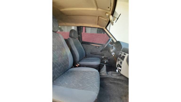 FIAT - UNO - 2004/2005 - Preta - R$ 16.500,00