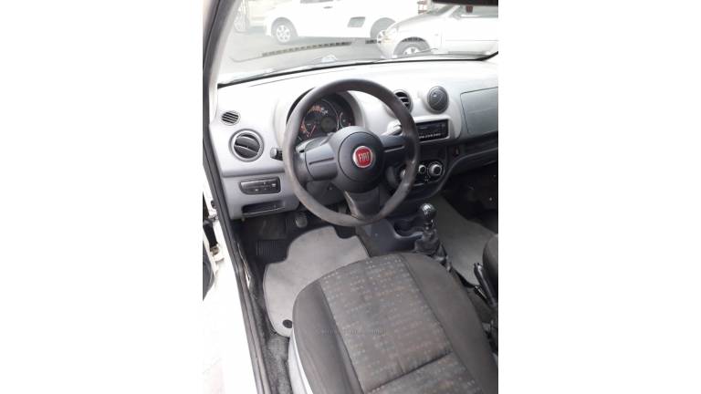 FIAT - UNO - 2014/2014 - Branca - R$ 25.000,00